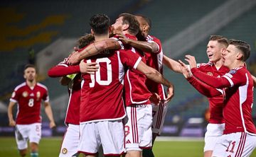 Gelandang Liverpool, Dominik Szoboszlai (10), gagal membawa Hungaria lolos ke Piala Dunia 2026.