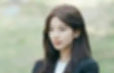 Usai Jadi Sorotan Saat Kenakan Hijab, Bintang Korea Selatan Bae Suzy kembali Curi Perhatian Saat Antre Makan Prasmanan, Porsinya Makannya Bikin Geleng-geleng Kepala!