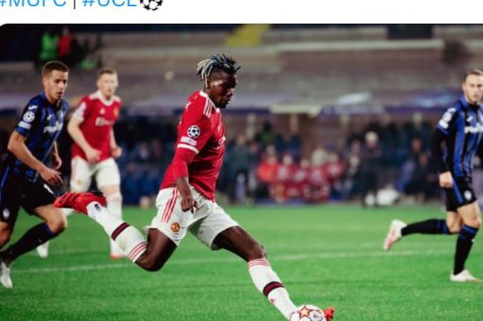 Gelandang Manchester United, Paul Pogba, beraksi dalam laga Grup F Liga Champions kontra Atalanta di Stadio di Bergamo, Selasa (2/11/2021).