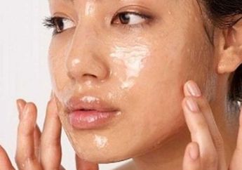 4 Cara Jitu Kontrol Minyak di Wajah Agar Tak Terlihat Kusam dan Mengkilap