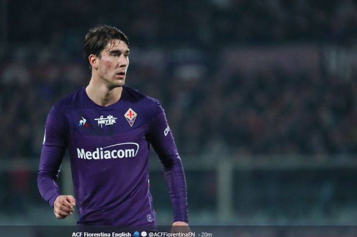 Bintang Fiorentina, Dusan Vlahovic, memiliki kesempatan besar untuk menjadi Cristiano Ronaldo jilid II seiring dengan dua laga enteng tersisa yang akan dihadapinya pada tahun 2021.