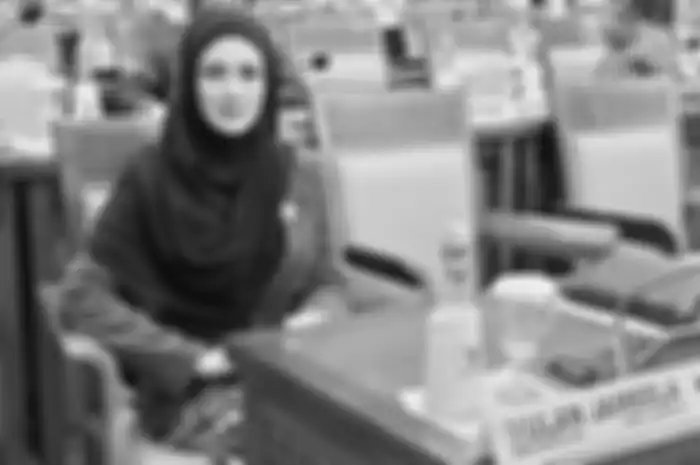Mulan Jameela mengikuti Rapat Paripurna ke-5 DPR RI dengan tema Laporan Komisi 3 DPR RI tentang Hasil Fit and Propertest Calon Kapolri