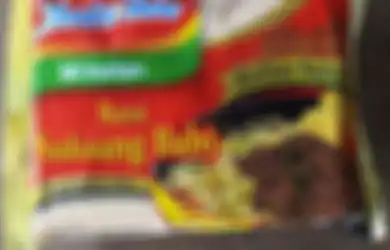 Viral Indomie Rasa Saksang Babi, Ternyata Cuma Editan alias Hoaks