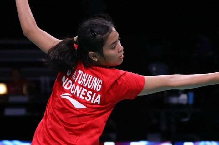 Aksi pebulu tangkis tunggal putri, Gregoria Mariska Tunjung, ketika menghadapi Pusarla V Sindhu (India) pada pertandingan babak pertama Denmark Open 2019 di Odense Sportspark, 15 Oktober 2019.