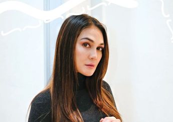 Hadir di Pernikahan Putra Raam Punjabi, Luna Maya Disangka Salah Kostum Pakai Dress Polos Harga Puluhan Juta Rupiah