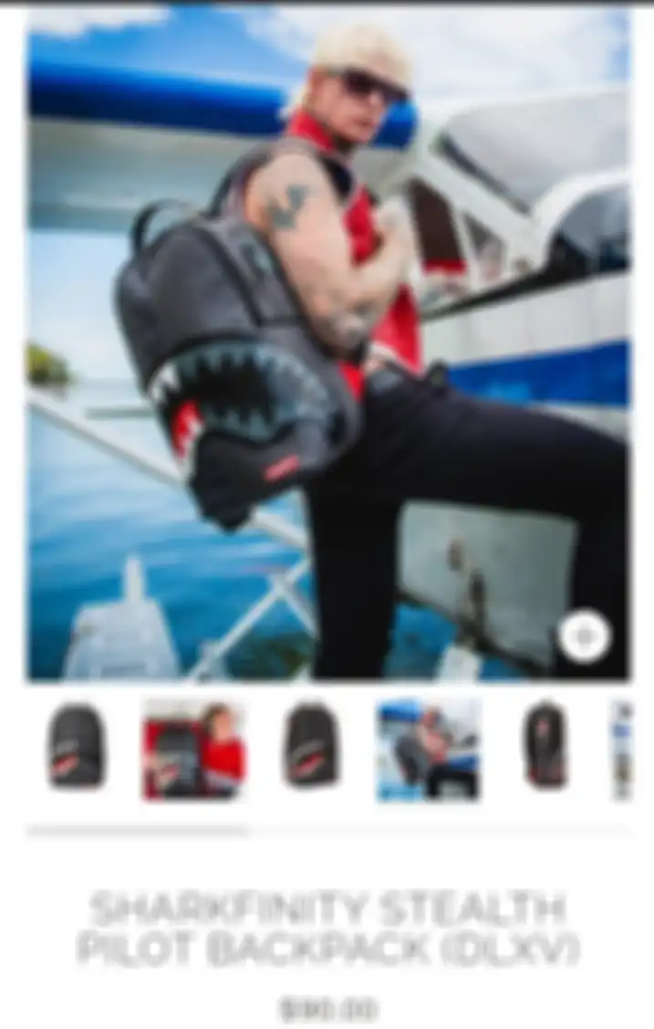Sharkfinity, tas ransel yang dipakai Francesco Bagnaia. 