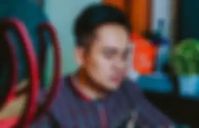 Cium Bau-bau Pengkhianatan, Denny Darko Ramal Sosok Selebriti yang Bakal Ditinggal Sang Suami Karena Hal Ini, Ciri-cirinya Sangat Jelas Diungkap!
