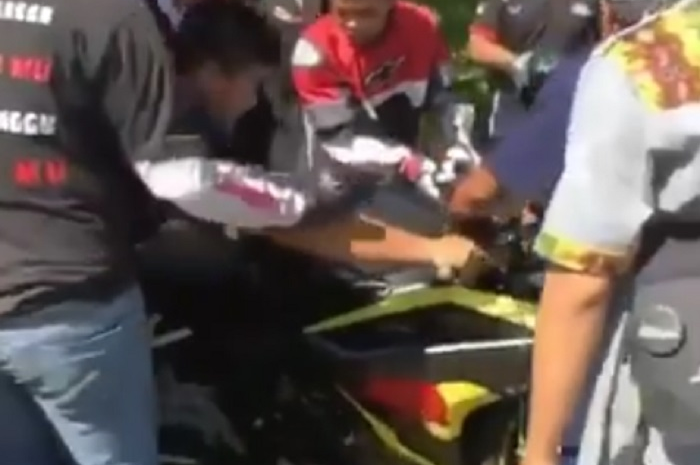 Honda CBR250RR remuk