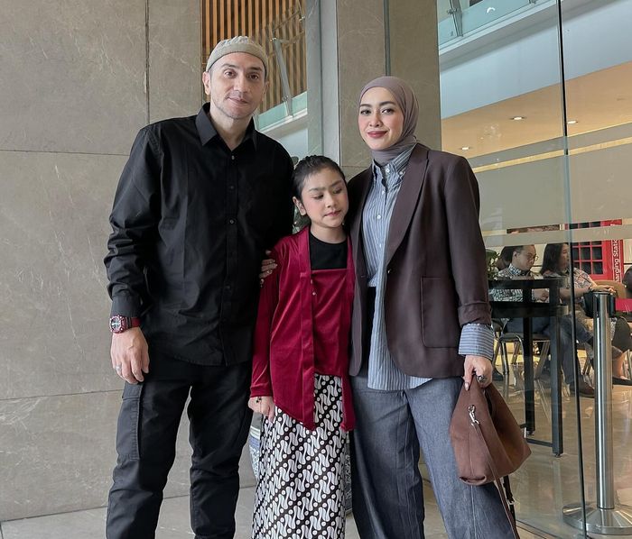 Simak profil Richa Novisha, istri Gary Iskak yang jarang tersorot publik, kini kirim pesan pilu untuk mendiang suami. 