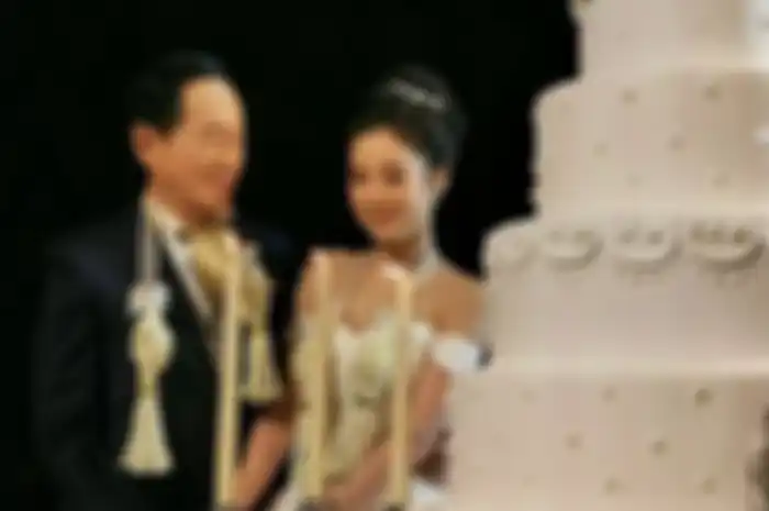 Rela Bayar Mahar Rp9,3 Miliar demi Lepas Masa Lajang, Pria 70 Tahun ini Menikah untuk Pertama Kali dengan Gadis 20 Tahun