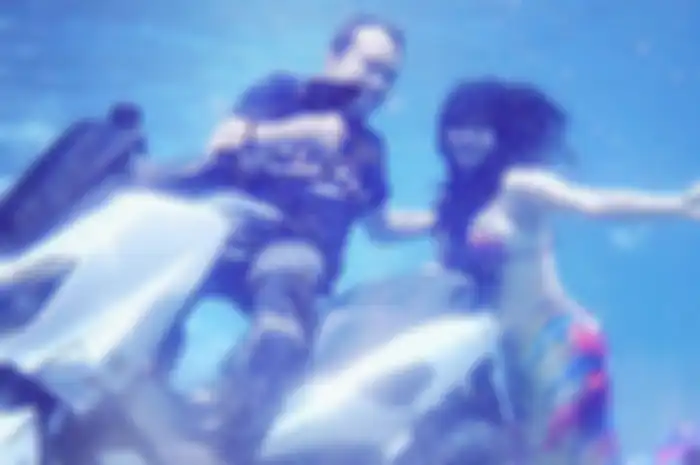 Keren bisa berpose dalam air bareng Yamaha NMAX, tempat pas buat pengendara NMAX ini
