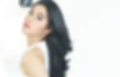 Perawatan Untuk Mendapatkan Rambut Tebal dan Berkilau Seperti Naysilla Mirdad