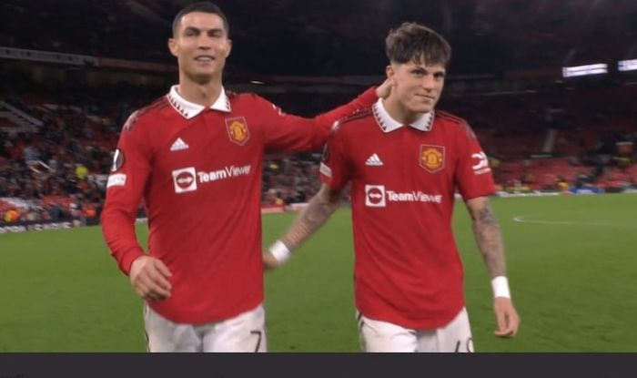 Dua pemain Manchester United, Cristiano Ronaldo (kiri) dan Alejandro Garnacho dalam duel kontra Sheriff Tiraspol di Liga Europa.