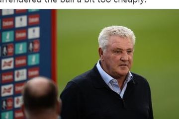 Steve Bruce, pelatih Elkan Baggott di Blackpool. 