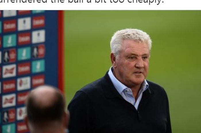 Pelatih Newcastle United, Steve Bruce.