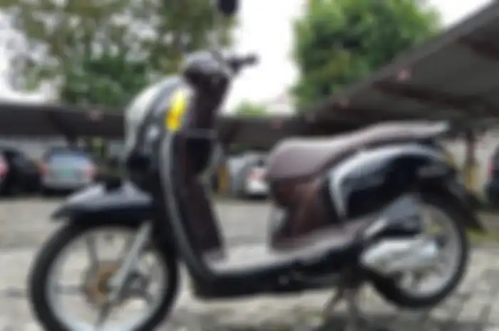 Motor murah Honda Scoopy tahun 2016 buka harga cuma Rp 8 juta padahal harga sekennya masih tinggi.