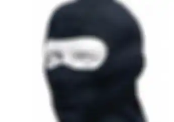 Kencangkan Balaclava Yang Kendur Modalnya Taruh di Lemari Es, Hah?