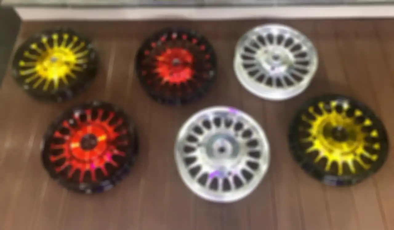 Pilihan warna pelek VND Racing