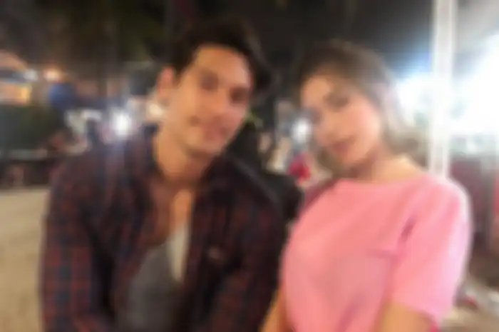 Bukan di Restoran Mewah, Jessica Iskandar dan Richard Kyle Rayakan 1 Tahun Kenal di Warung Pinggir Jalan