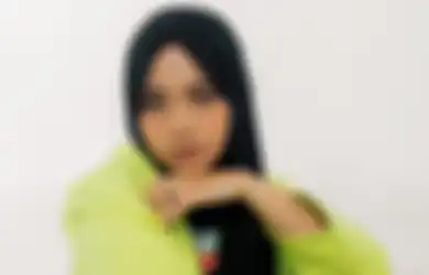 Hanin Dhiya Persembahkan Karya Terbarunya Bertahan Tanpa Arah
