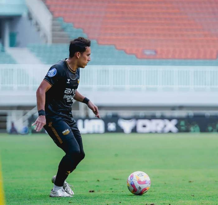 Gelandang Dewa United, Egy Maualana Vikri dalam lanjutan pekan ke-32 lawan Persita Tangerang pada Jumat (9/5/2025)
