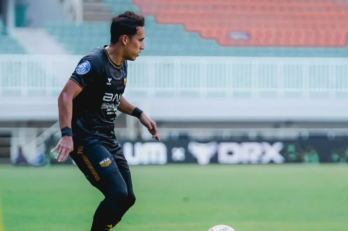 Gelandang Dewa United, Egy Maualana Vikri dalam lanjutan pekan ke-32 lawan Persita Tangerang pada Jumat (9/5/2025)