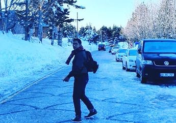 Sempat Dituduh Gay Lantaran Tak Pernah Secuil pun Sentuh Tubuh Istri, Aktor Kawakan Ini Nyatanya Rela Menikah Meski Calonnya Sudah Dihamili Pria Lain: Kami Jalani dengan Kesepakatan Bersama!