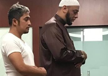 Akrab Layaknya Saudara hingga Disapa 'Kakak' oleh Syekh Ali Jaber, Irfan Hakim: Mudah-mudahan Bisa Bertemu Beliau Lagi Nanti di Akherat..