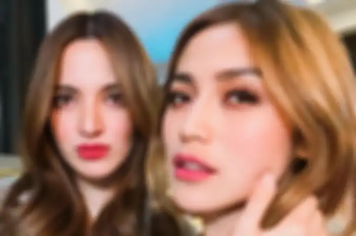 Nia Ramadhani dan Jessica Iskandar 