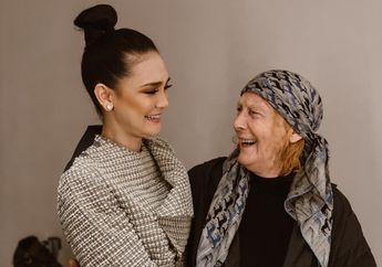 The Real Wanita Tangguh! Ibunda Luna Maya Tak Gengsi Lakukan Ini di Bali Sendirian Demi Jaga lingkungan