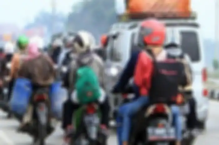 Ilustrasi, seorang pemudik motor asal Kediri tega tinggalkan anak dan istrinya di Brebes.