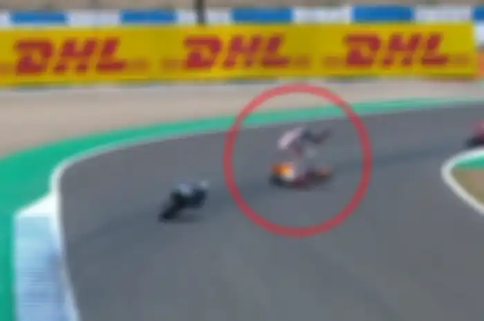 Marc Marquez patah tangah usai terjungkal di MotoGP Spanyol 2020, kenalan dengan High Side Crash dan Low Side Crash?