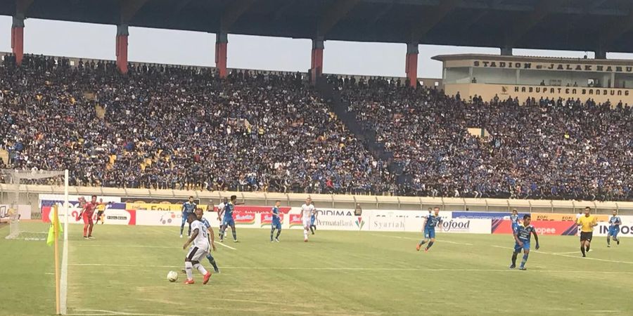 Madura United Vs Persib - Tak Cuma Menang, Ini Misi Lain dari Maung 