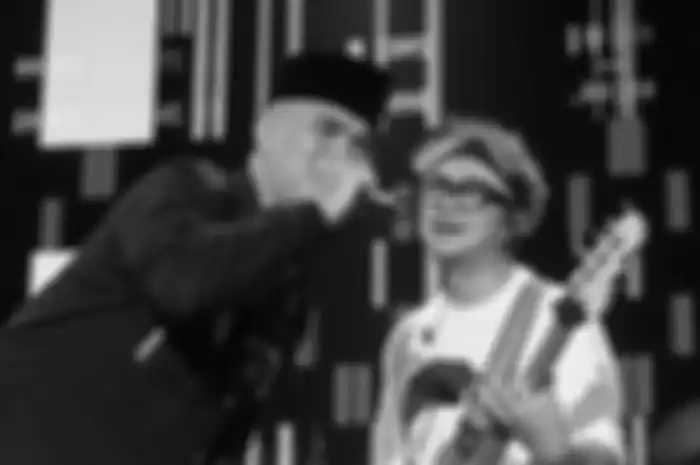Klarifikasi Thomas Ramdhan kepada Ahmad Dhani saat banting bass di Malaysia bersama Ahmad Band.