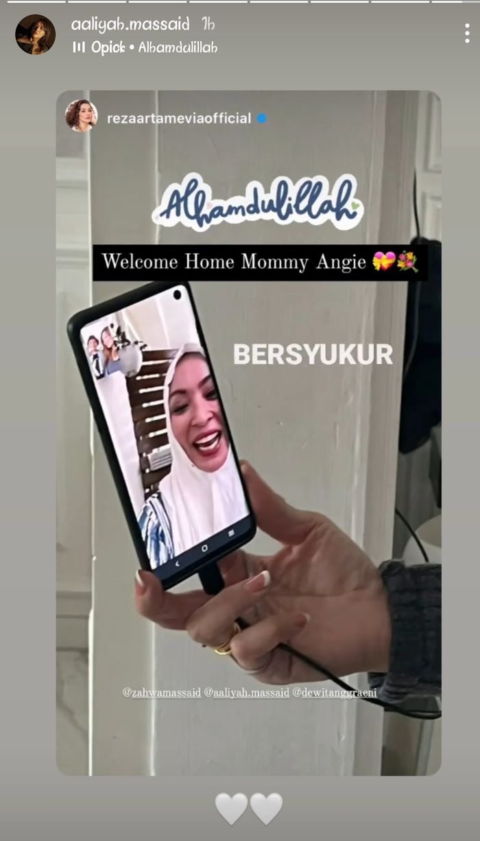 Postingan Zahwa dan Aaliyah Massaid
