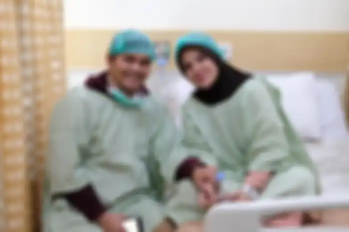 Indra Bekti dan Dhila Bekti saat menjalani program bayi tabung