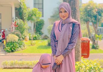 Dapat Panggilan Hati Hingga Putuskan Tinggalkan Dunia Malam dan Kini Menjadi Mualaf, DJ Katty Butterfly Pamer Putrinya yang Sudah Pintar Shalat di Usia 2 Tahun: Masyaallah