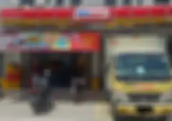 Wow Pendapatan Tukang Parkir Minimarket Satu Hari Tembus Segini, Pantas Sering Jadi Rebutan