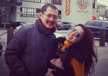 Rayakan Momen Idul Fitri Bersama Keluarga, Mayangsari Pamer Pelukan Sayang untuk Bambang Trihatmodjo