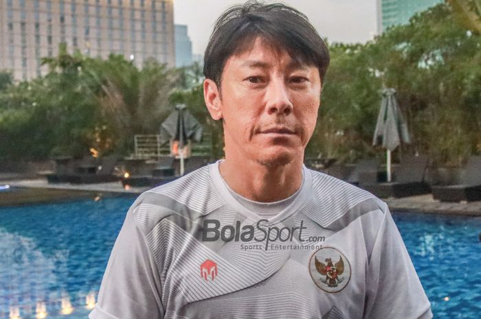 Pelatih timnas Indonesia, Shin Tae-yong, saat ditemui di Hotel Sultan, Jakarta, 26 Mei 2022.