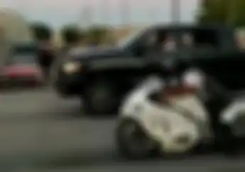 Geger.. Pikap Berbobot 8.000 Kg Berhasil Pecundangi Suzuki Hayabusa