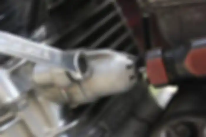 Usir Bunyi Berisik di Tensioner Rantai Keteng Suzuki Satria F150