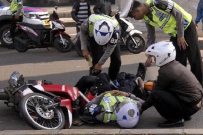 Ilustrasi polisi ditabrak pelaku balap liar di Depok.