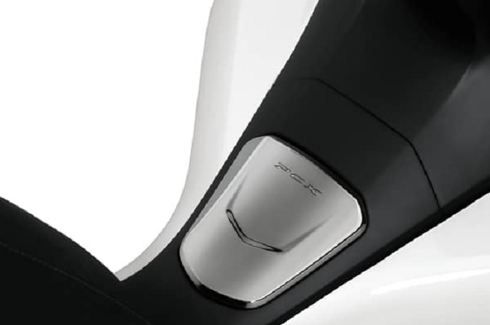 Ilustrasi tutup tangki Honda PCX150.