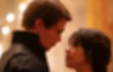 Enggak Nikah Sama Pangeran, Gimana Ending Cinderella Camila Cabello?