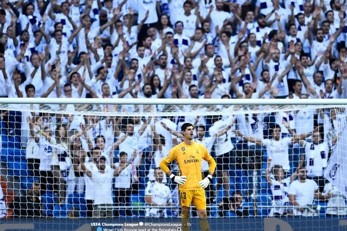 Kiper Real Madrid, Thibaut Courtois, dalam laga kontra Club Brugge di Estadio Santiago Bernabeu pada Selasa (1/10/2019).