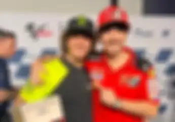 Adik Valentino Rossi Jelaskan Team Order VR46 Academy Bela Francesco Bagnaia