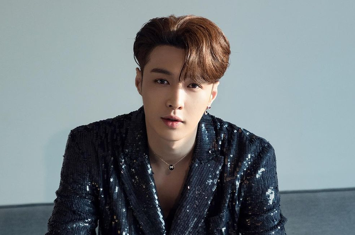 Lay Zhang datang ke Korea, begini tanggapan EXO-L