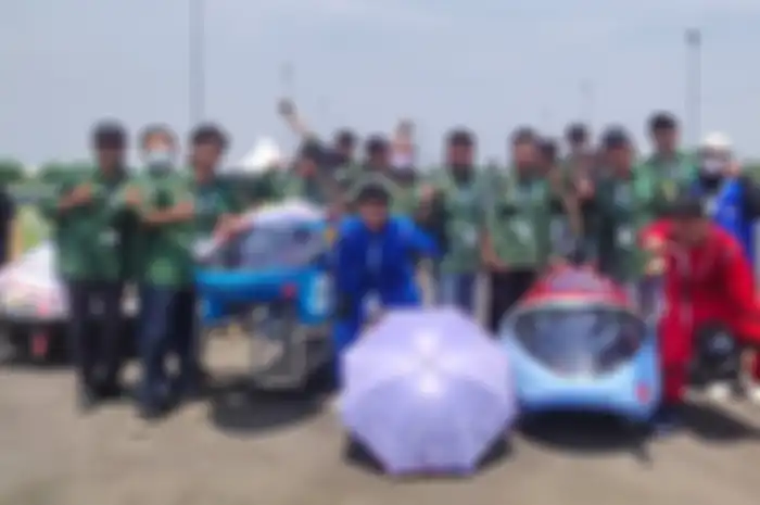 Tim Dua Mekatronic UMM raih juara satu pada Kompetisi Mobil Hemat Energi (KMHE) 2022 kategori mobil listrik.