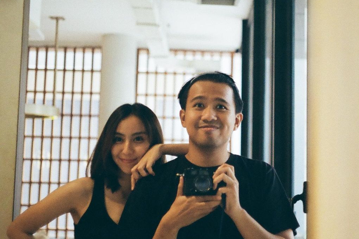 Joshua Suherman dan Clairine Clay